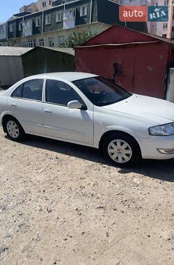 Седан Nissan Almera Classic 2012 в Ровно