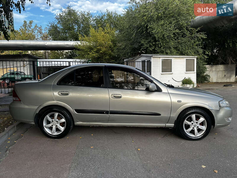 Седан Nissan Almera Classic 2006 в Киеве