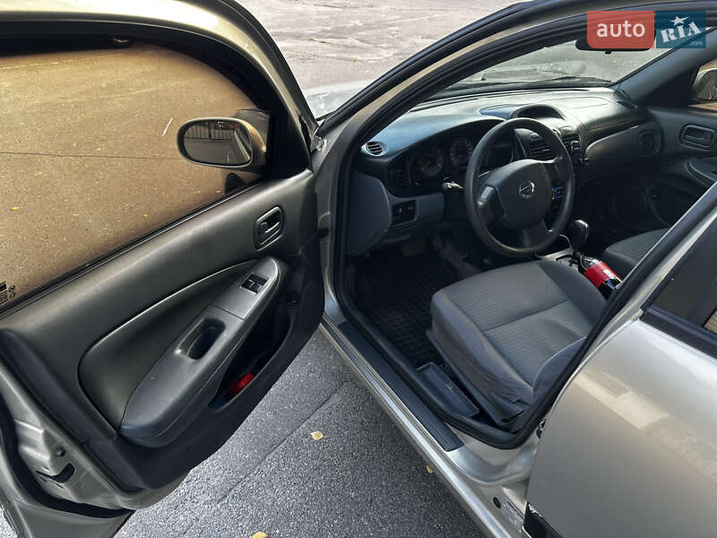 Седан Nissan Almera Classic 2006 в Киеве