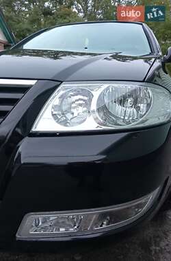 Седан Nissan Almera Classic 2011 в Золотоноше