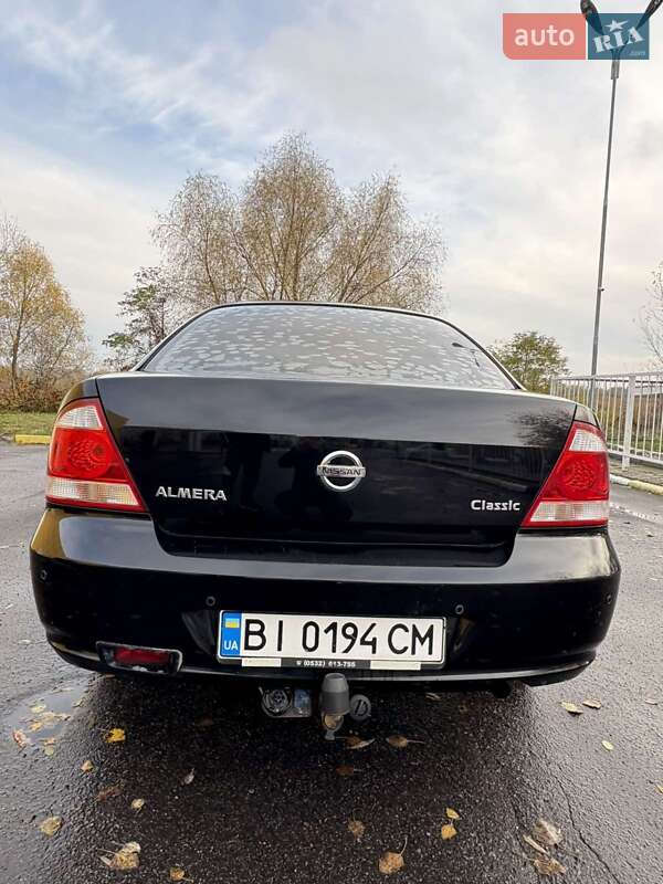 Седан Nissan Almera Classic 2010 в Полтаве