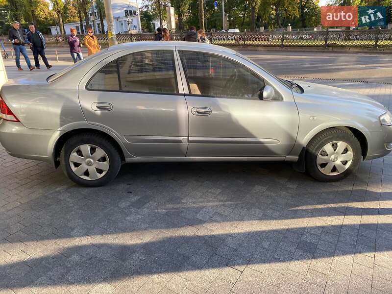 Седан Nissan Almera Classic 2008 в Ирпене