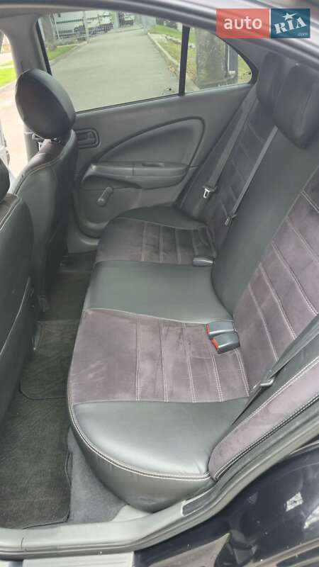 Седан Nissan Almera Classic 2008 в Кременчуці