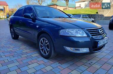 Седан Nissan Almera Classic 2008 в Городке