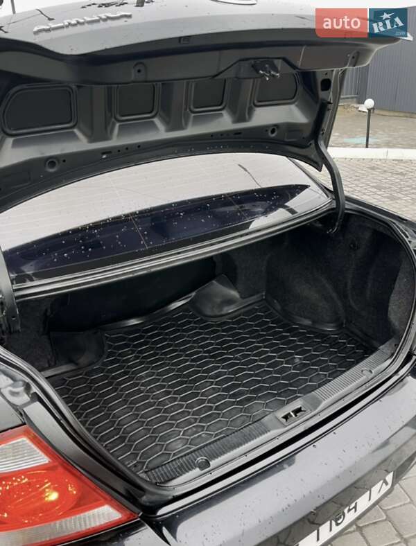 Седан Nissan Almera Classic 2006 в Днепре