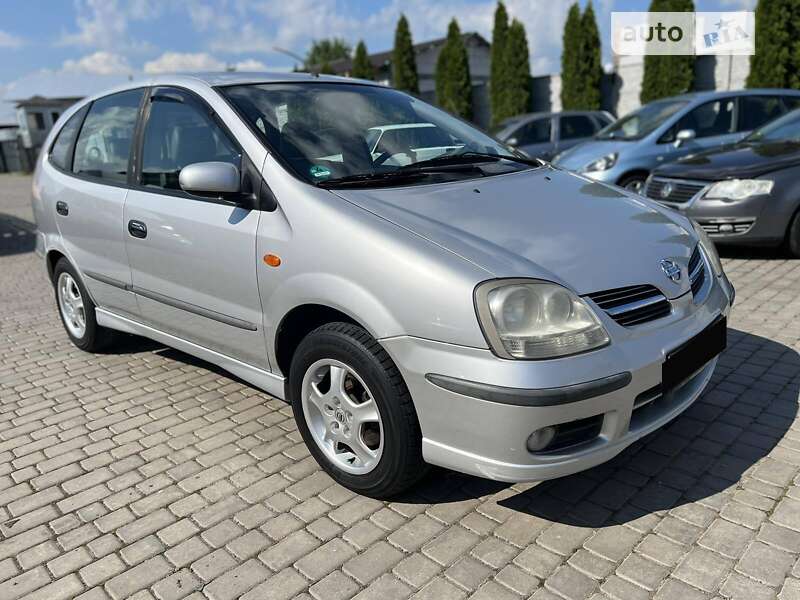 Минивэн Nissan Almera Tino 2003 в Владимир-Волынском