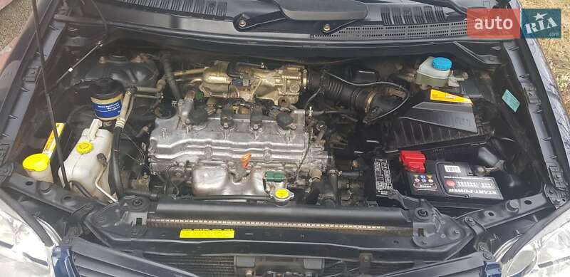 Мінівен Nissan Almera Tino 2004 в Бершаді