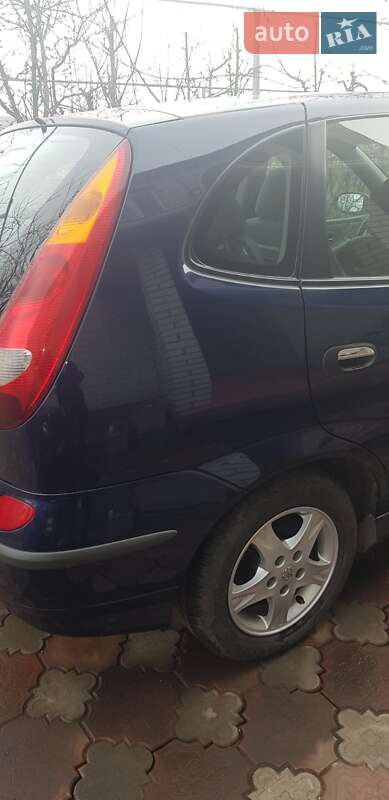 Мінівен Nissan Almera Tino 2004 в Бершаді