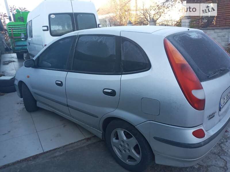 Минивэн Nissan Almera Tino 2002 в Ровно