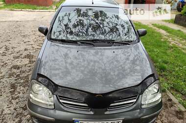 Мінівен Nissan Almera Tino 2005 в Знам'янці