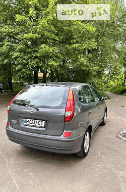 Мінівен Nissan Almera Tino 2005 в Житомирі