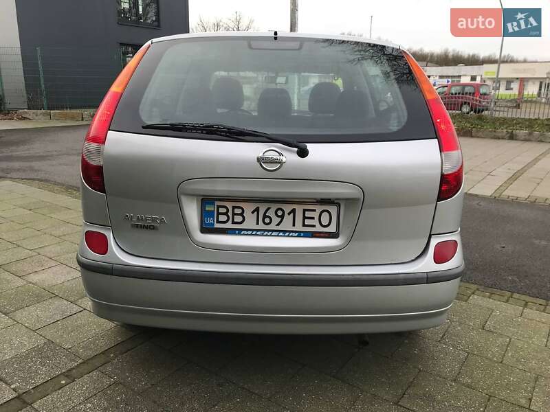Минивэн Nissan Almera Tino 2004 в Киеве