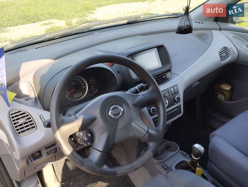 Минивэн Nissan Almera Tino 2006 в Калуше