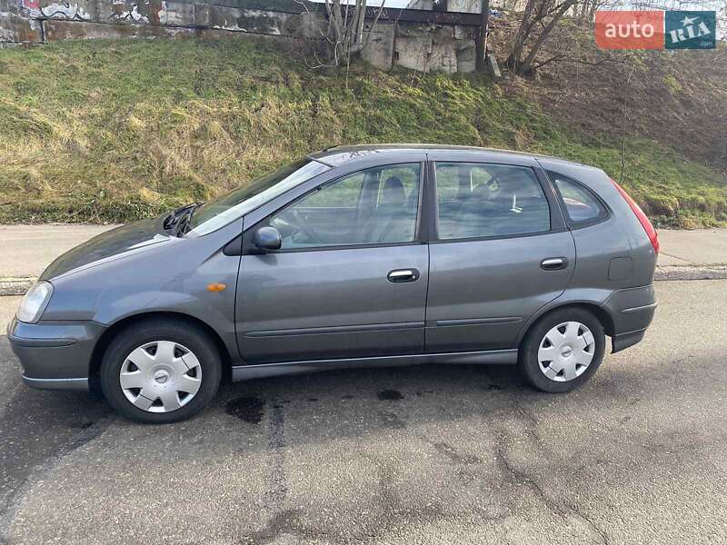 Мінівен Nissan Almera Tino 2004 в 