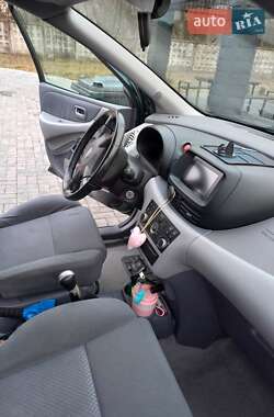 Мінівен Nissan Almera Tino 2004 в 