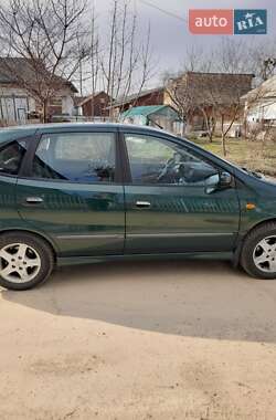 Минивэн Nissan Almera Tino 2005 в Калуше