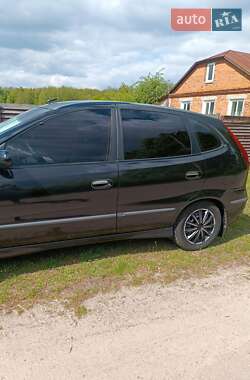 Минивэн Nissan Almera Tino 2002 в 