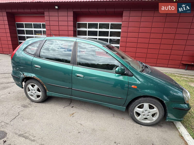 Минивэн Nissan Almera Tino 2000 в Полтаве