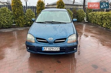 Минивэн Nissan Almera Tino 2001 в Болехове