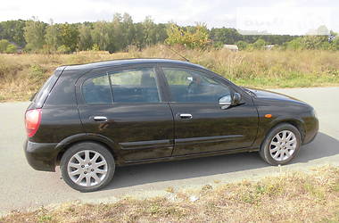 Хэтчбек Nissan Almera 2004 в Житомире