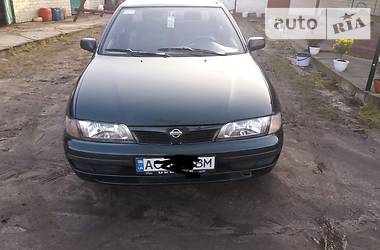 Седан Nissan Almera 1996 в Іваничах