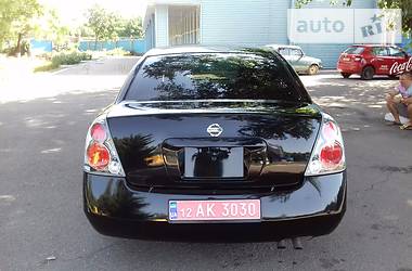 Седан Nissan Almera 2004 в Кропивницком