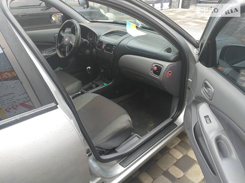 Седан Nissan Almera 2003 в Ірпені