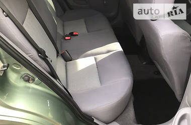 Седан Nissan Almera 2003 в 