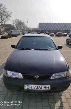 Хэтчбек Nissan Almera 1999 в Одессе