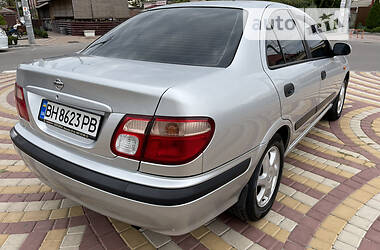 Седан Nissan Almera 2001 в Одессе