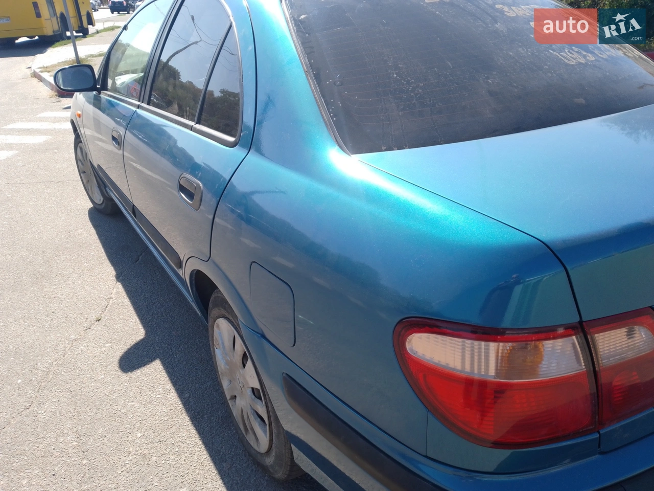 Nissan Almera 2002