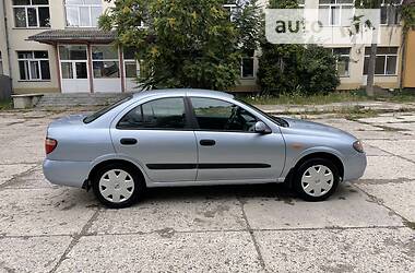 Седан Nissan Almera 2004 в Ивано-Франковске