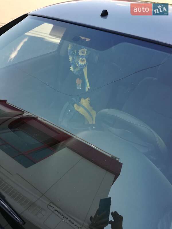 Седан Nissan Almera 2004 в Дніпрі