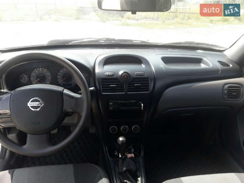 Седан Nissan Almera 2012 в Одесі