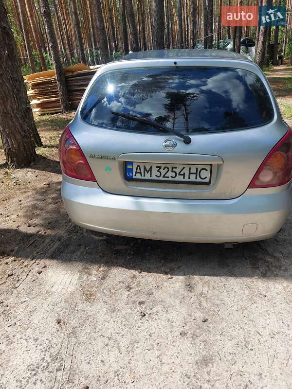 Хэтчбек Nissan Almera 2002 в Житомире