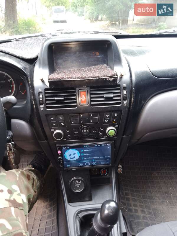 Седан Nissan Almera 2003 в Білгороді-Дністровському