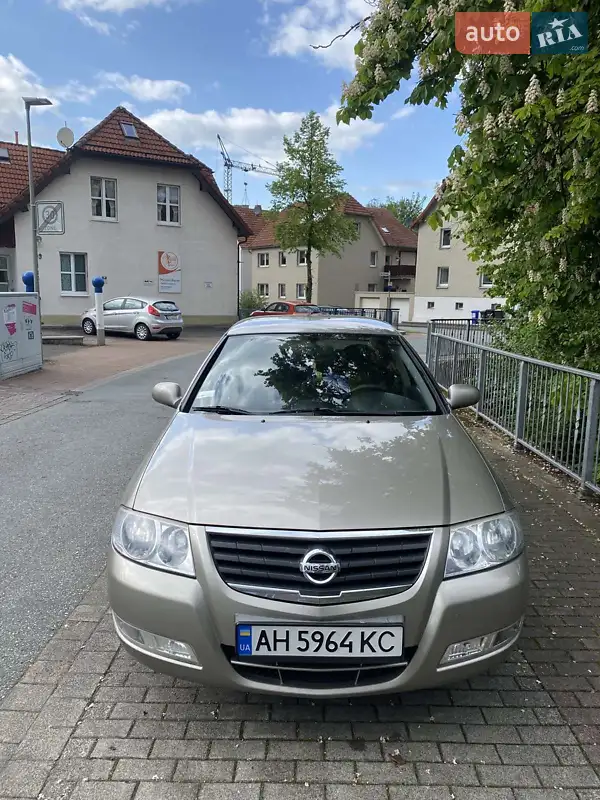 Nissan Almera