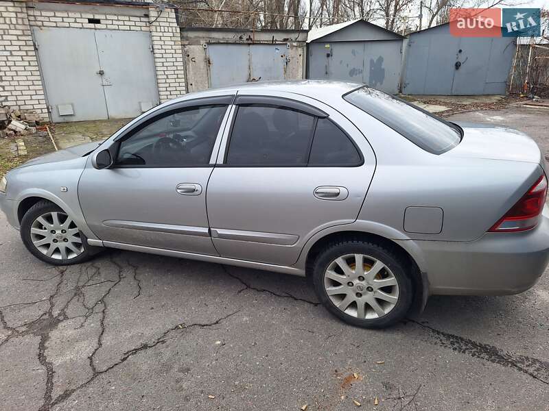 Седан Nissan Almera 2008 в Кременчуге