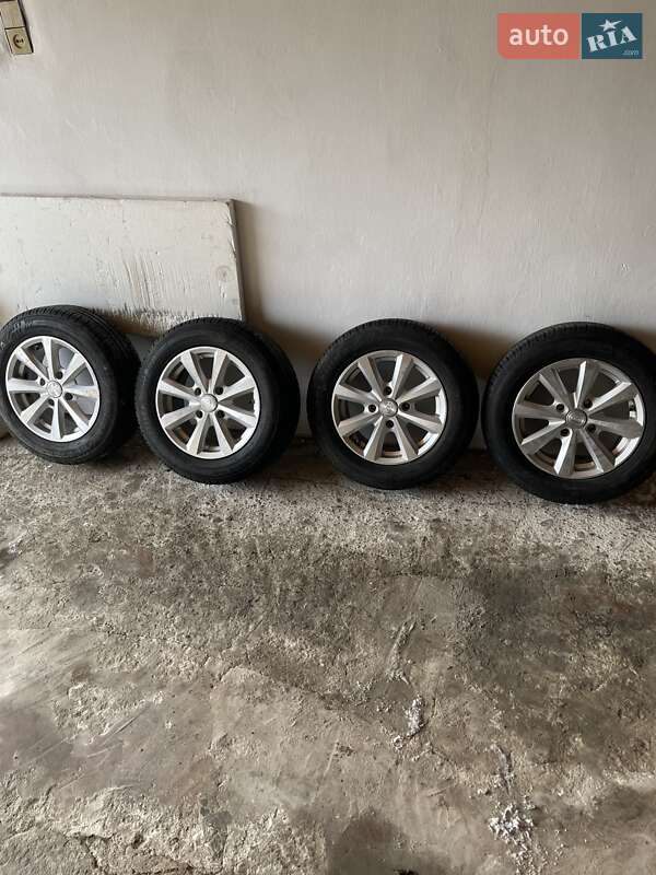 Седан Nissan Almera 2010 в Шепетівці