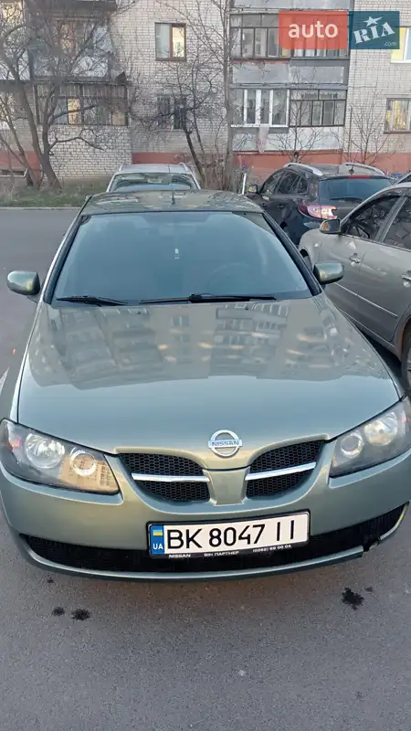 Nissan Almera 2003