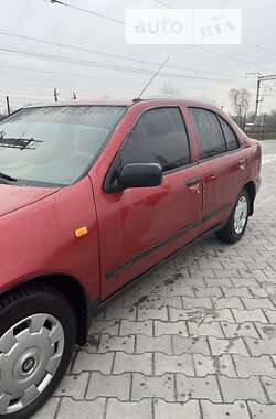 Седан Nissan Almera 1996 в Звягеле