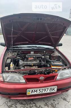 Седан Nissan Almera 1996 в Звягелі