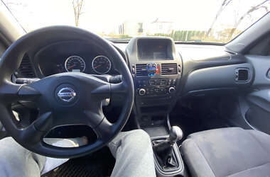 Седан Nissan Almera 2005 в Городке