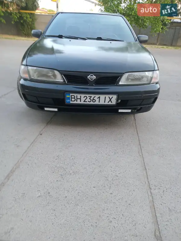 Nissan Almera 1996
