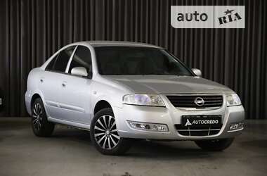 Седан Nissan Almera 2012 в Киеве