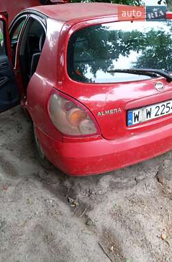 Хэтчбек Nissan Almera 2005 в Прилуках