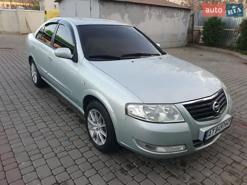 Nissan Almera