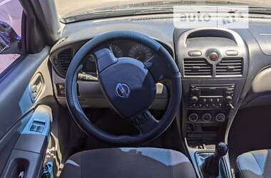 Седан Nissan Almera 2011 в 