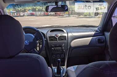 Седан Nissan Almera 2011 в 