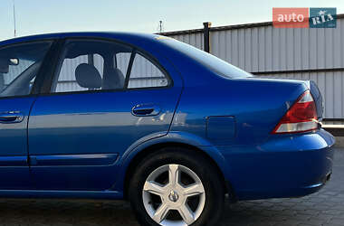 Седан Nissan Almera 2006 в Луцке